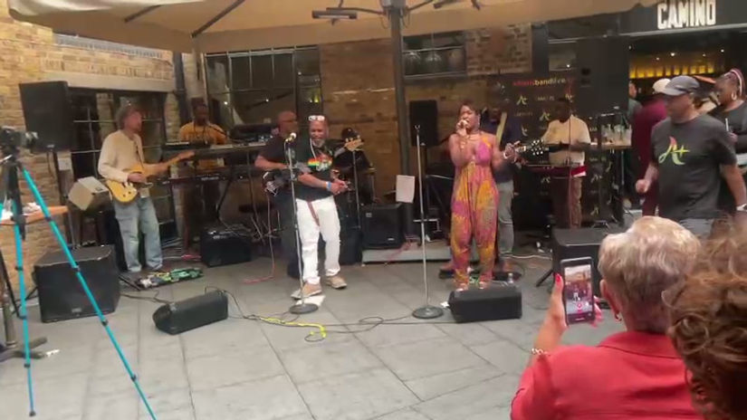 ALL THIS LOVE THAT I'M GIVING